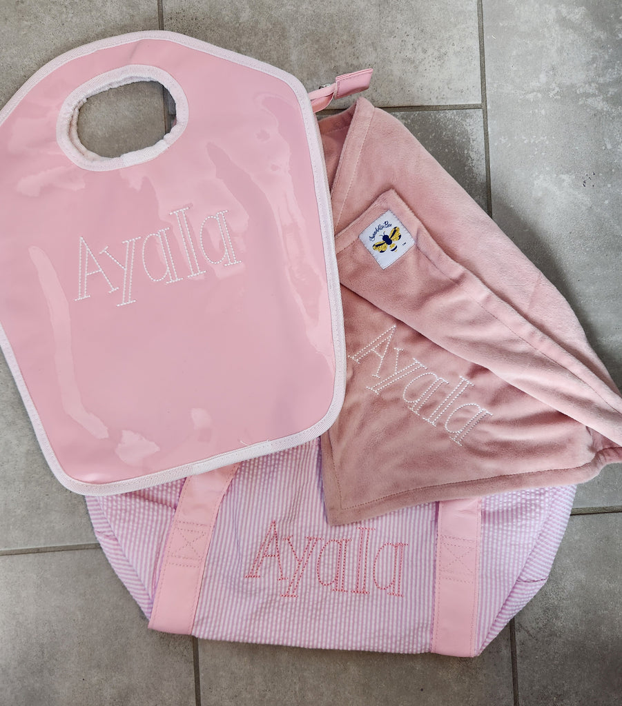Powder Pink and White Vinyl Keyhole Bag – pompomz